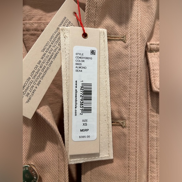 🎀ALICE + OLIVIA TIFF DENIM JACKET WITH BOW SLEEVE🎀 - Picture 7 of 10